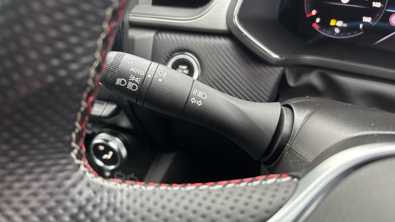 Renault Captur 1.3 Mild hybrid 140 R.S. Line 5dr Petrol Hatchback